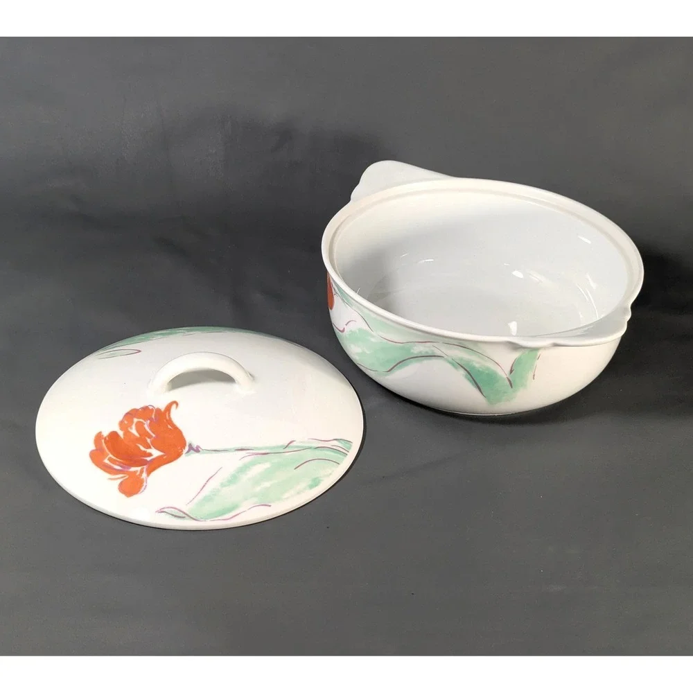 Vintage White Ceramic Floral Tulip Lidded Casserole Dish Round Serving Bowl